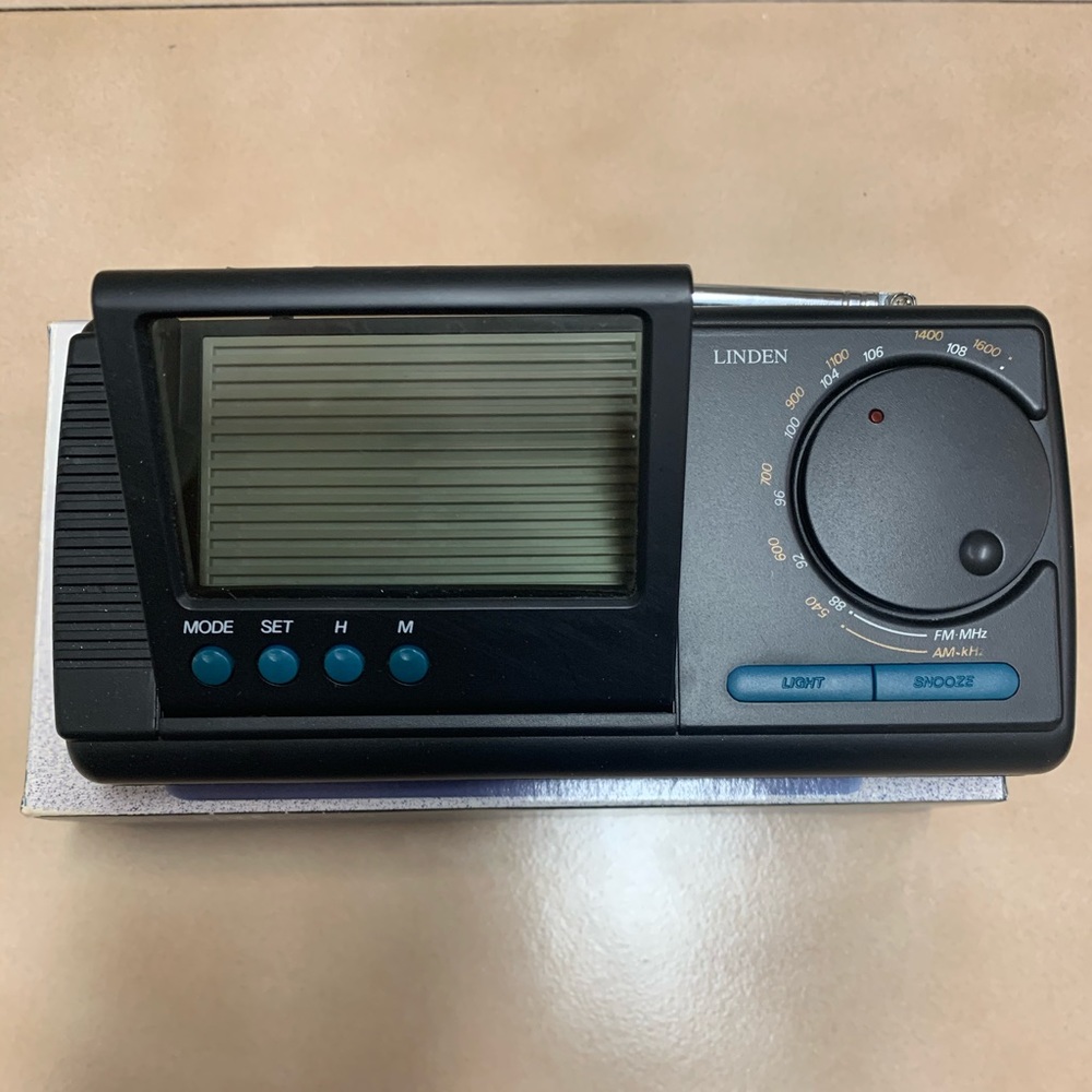 *NEW Linden dual time  clock radio📻*